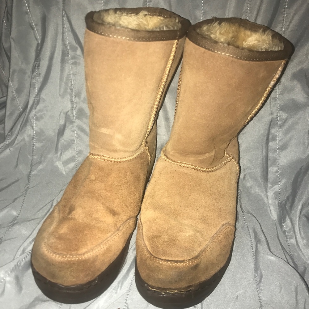UGGs
